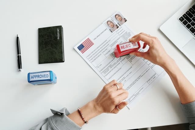 5 Visa Application Mistakes That Could Derail Your Study Abroad Dream (And How Tbils Saves the Day)